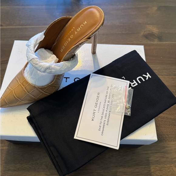 Kurt Geiger London Duke Crystal Strap Pointed Toe Shoe - NWT - Picture 8 of 9